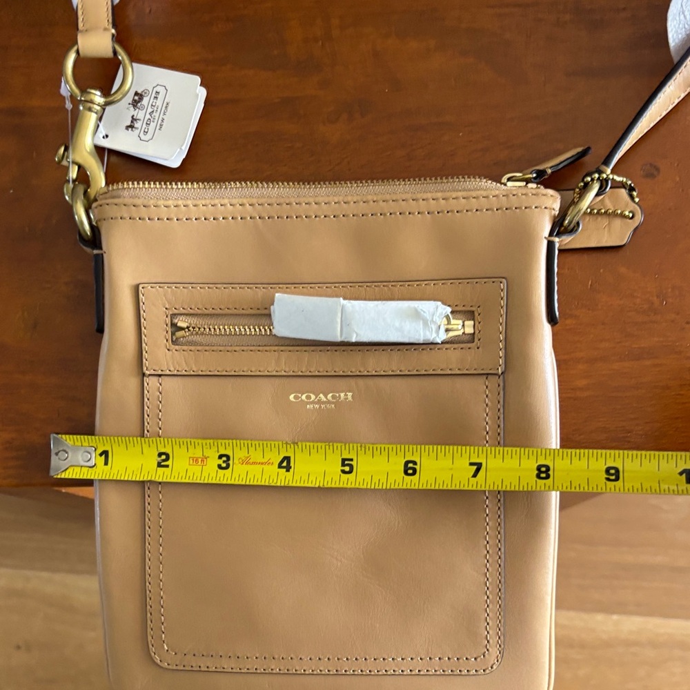 Coach Beige Swingpack Leather Crossbody Bag - Picture 5 of 8